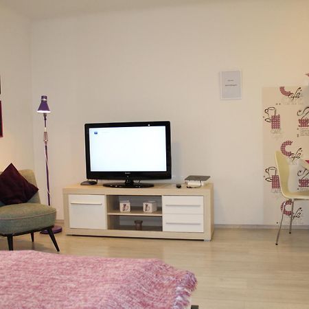 Svi-Mi设计一室公寓酒店 萨格勒布 客房 照片